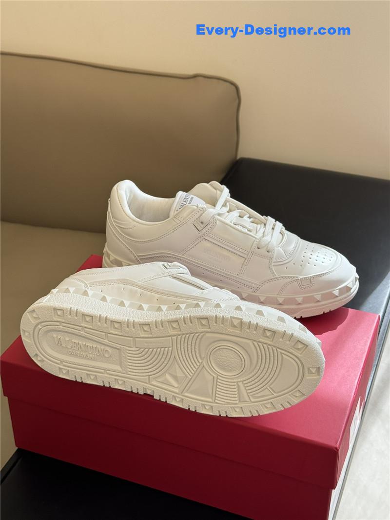Va1e*ntin0 couple sneakers