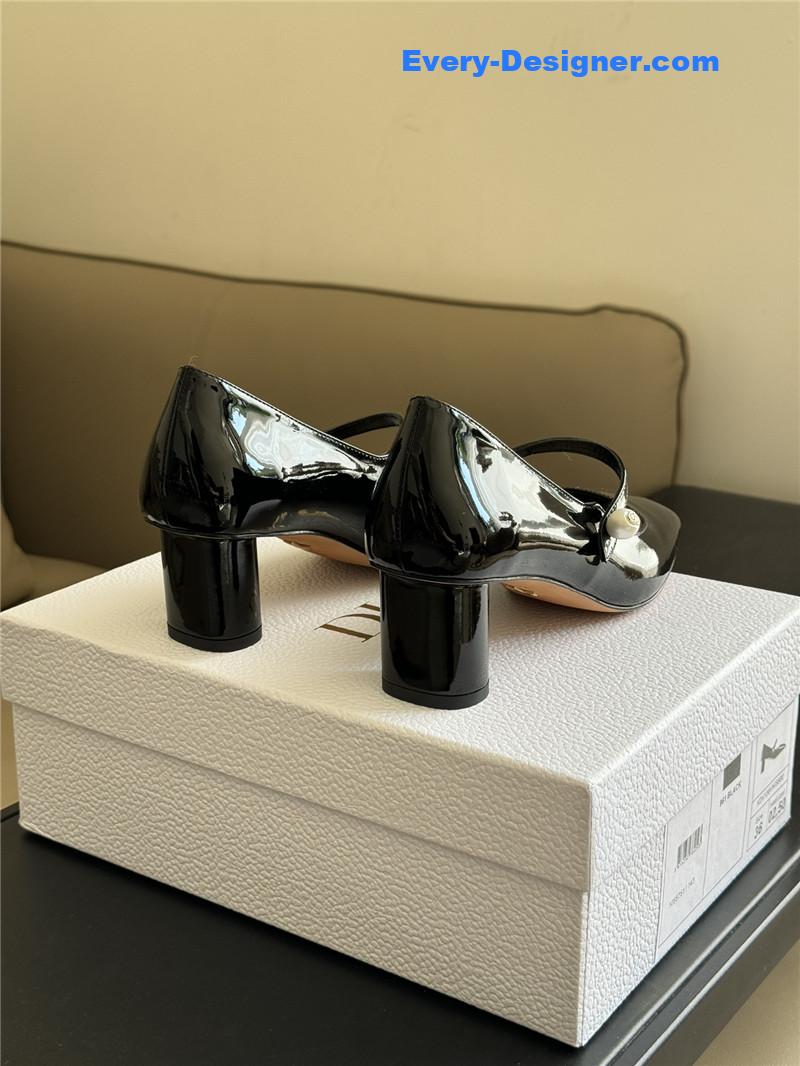 D10r small square toe mary jane shoes