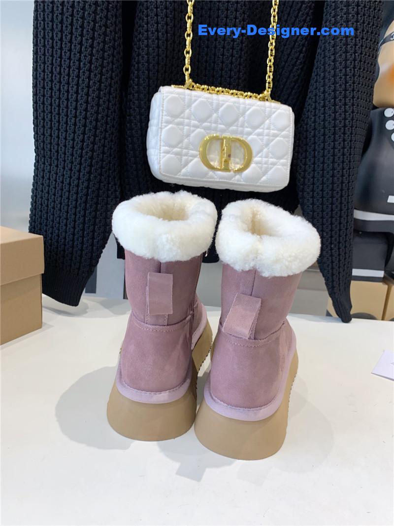 UGG Dipper Shearling Platform Boots Light Purple