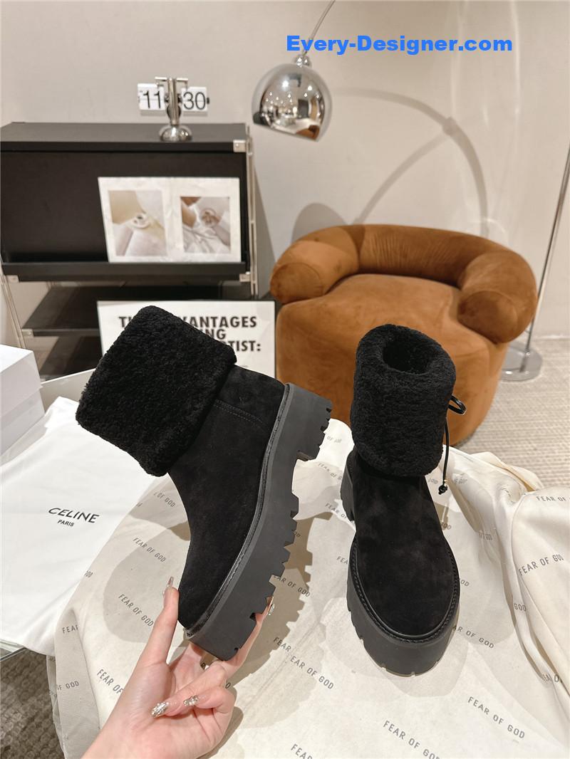Ce1i*e bulky cropped boot in black
