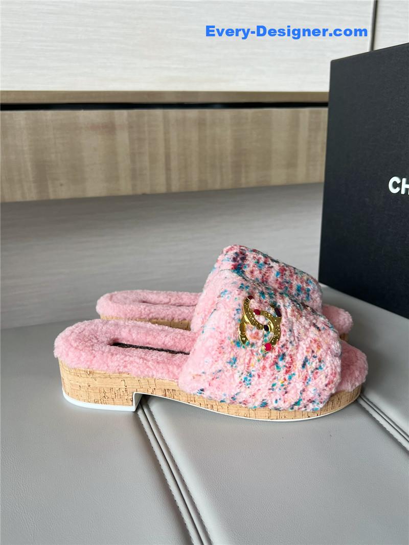 Ch**el new wool slippers