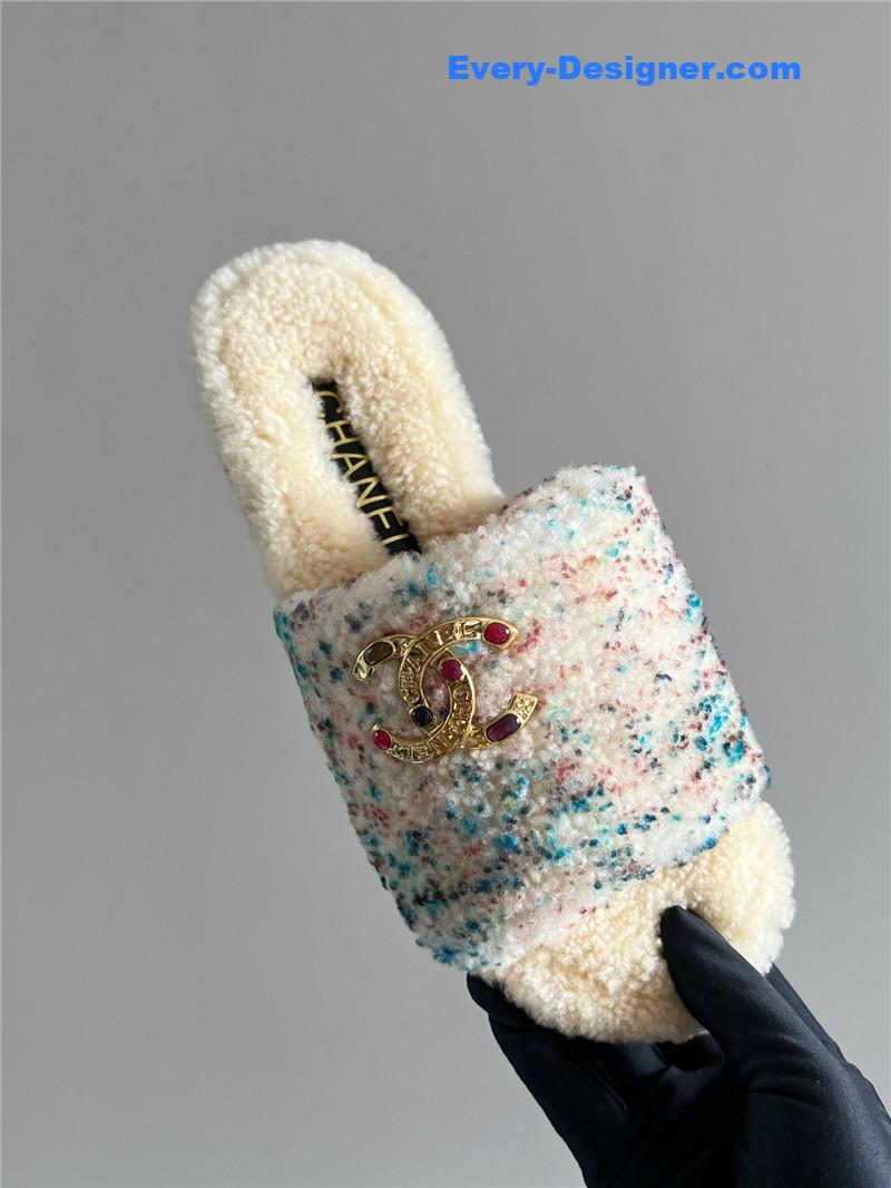 Ch**el new wool slippers