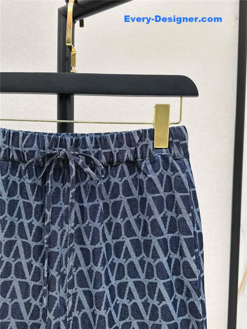 Va1e*ntin0 v jacquard denim trousers replica clothing sites