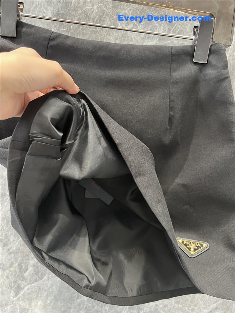Pra*a triangle logo minimalist skirt replicas clothes