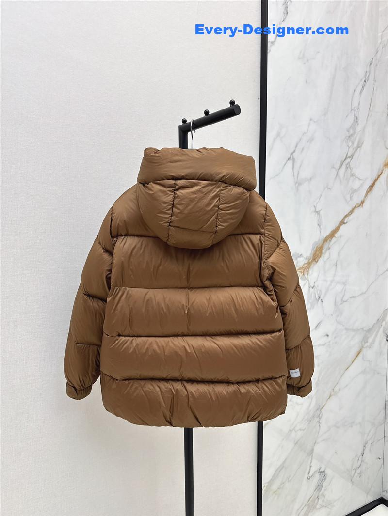 Vanitoo mid-length hooded down jacket replica clothing