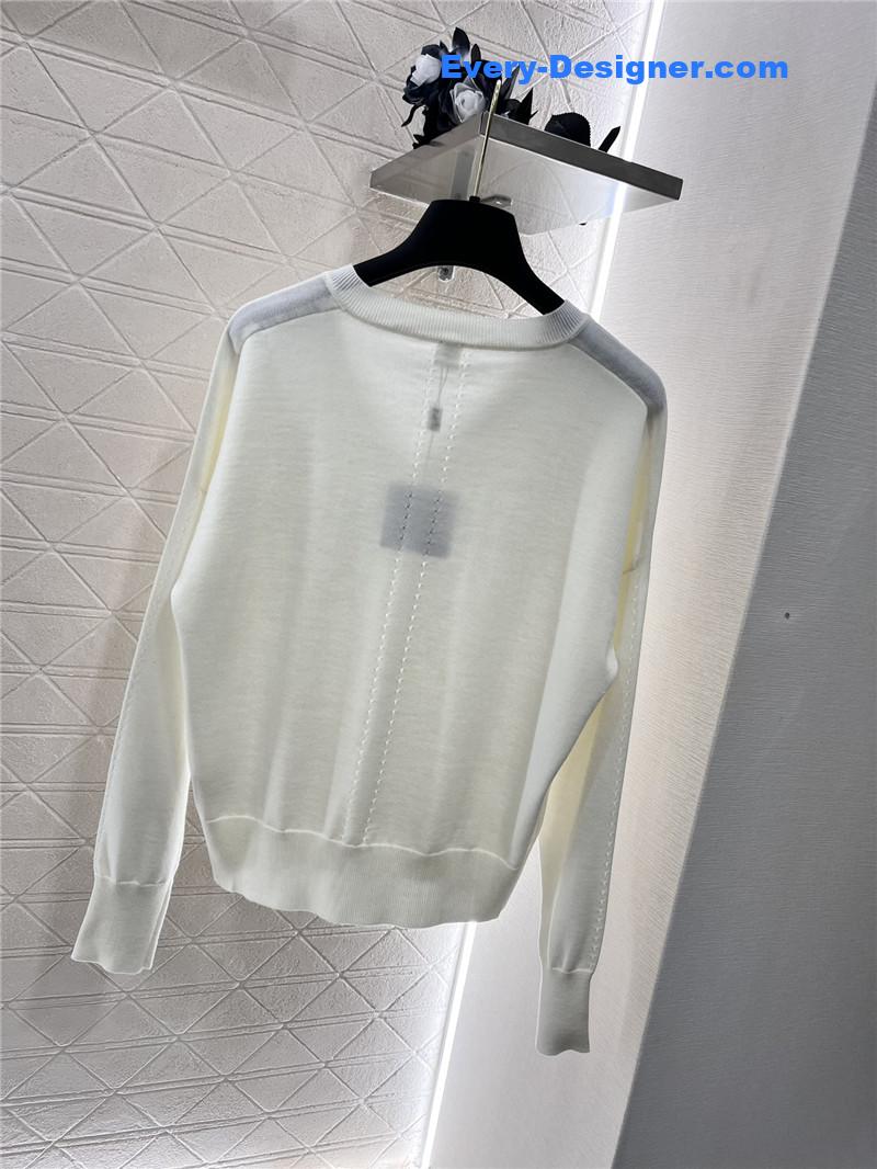 H**me5 v-neck knitted top replica clothing sites