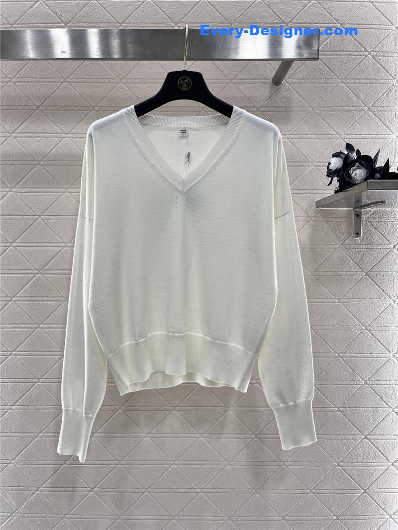 H**me5 v-neck knitted top replica clothing sites