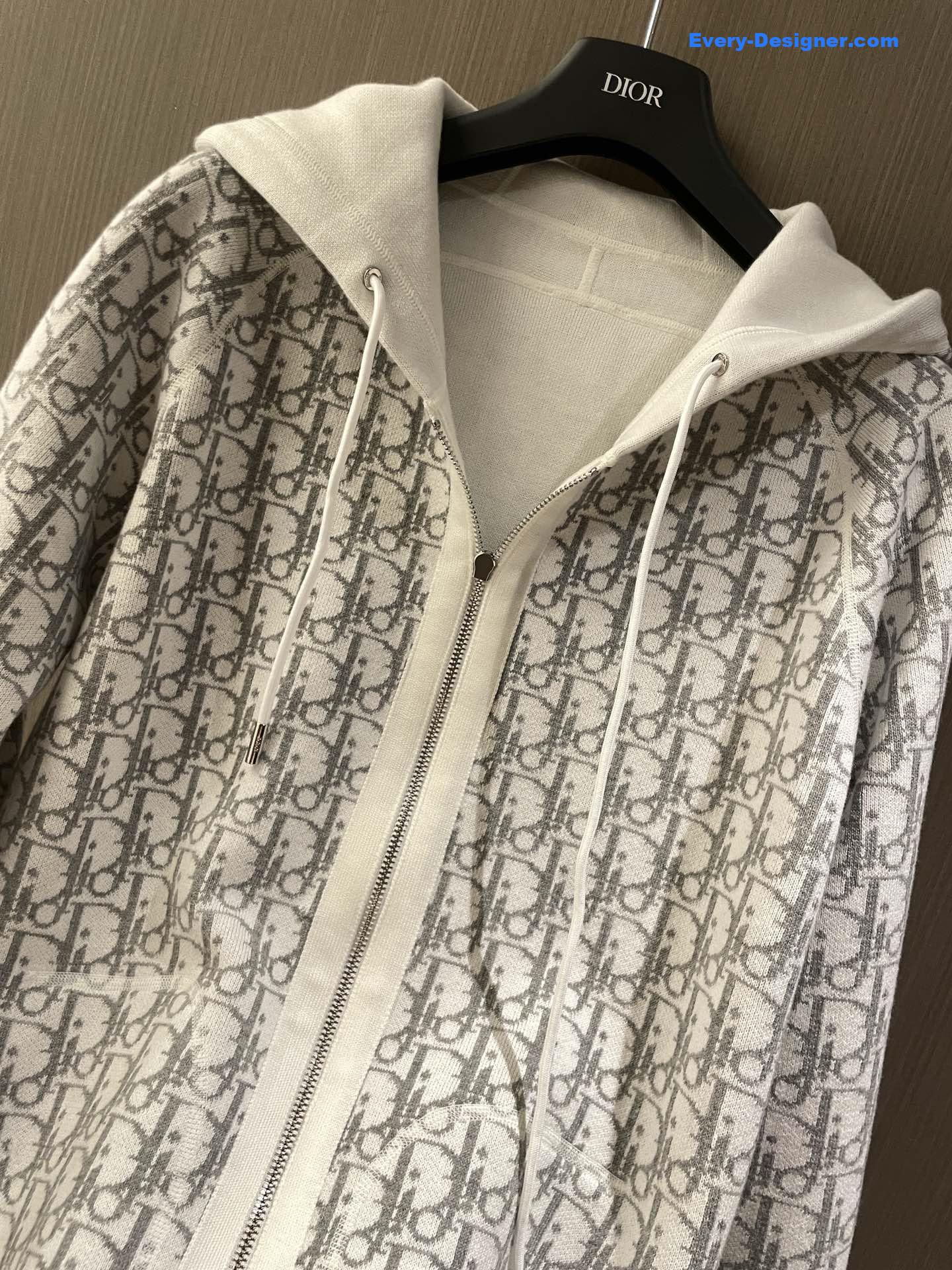 D10r icons double-sided zip hoodie white