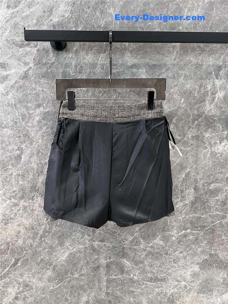 Ce1i*e short jacket + pleated skirt set