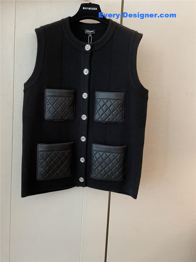 Ch**el sleeveless vest
