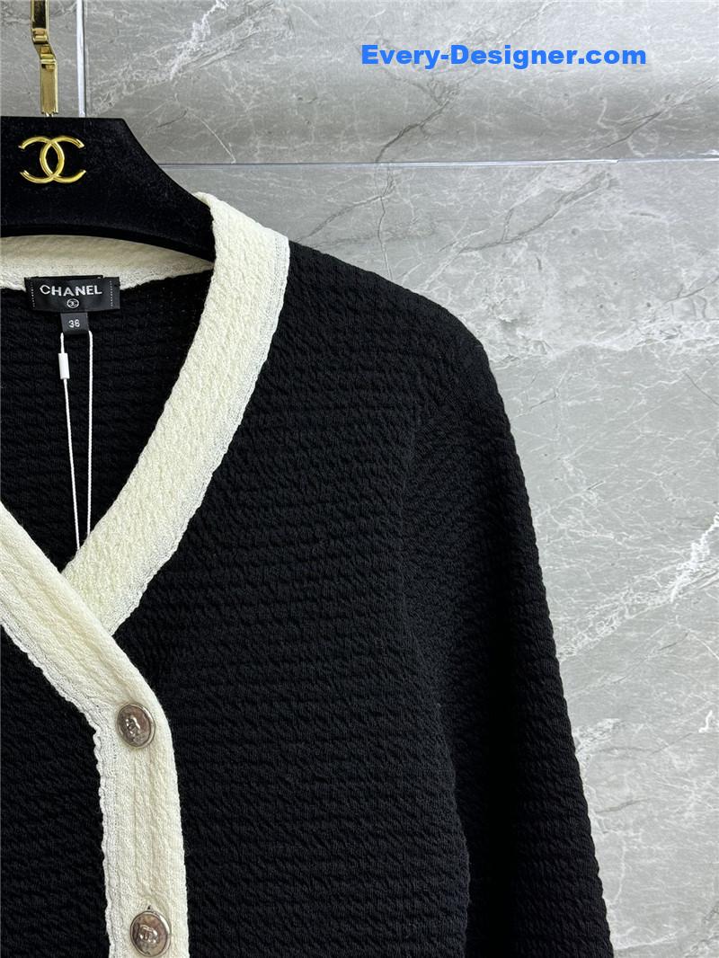 Ch**el contrast trim cardigan black