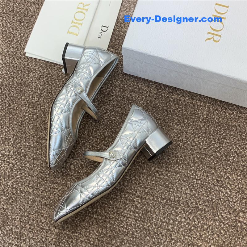 D10r ballet pump in silver quilted cannage calfskin
