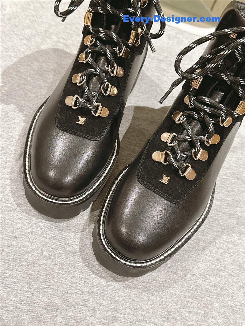l0vis Vvtt0n black calfskin ranger boots