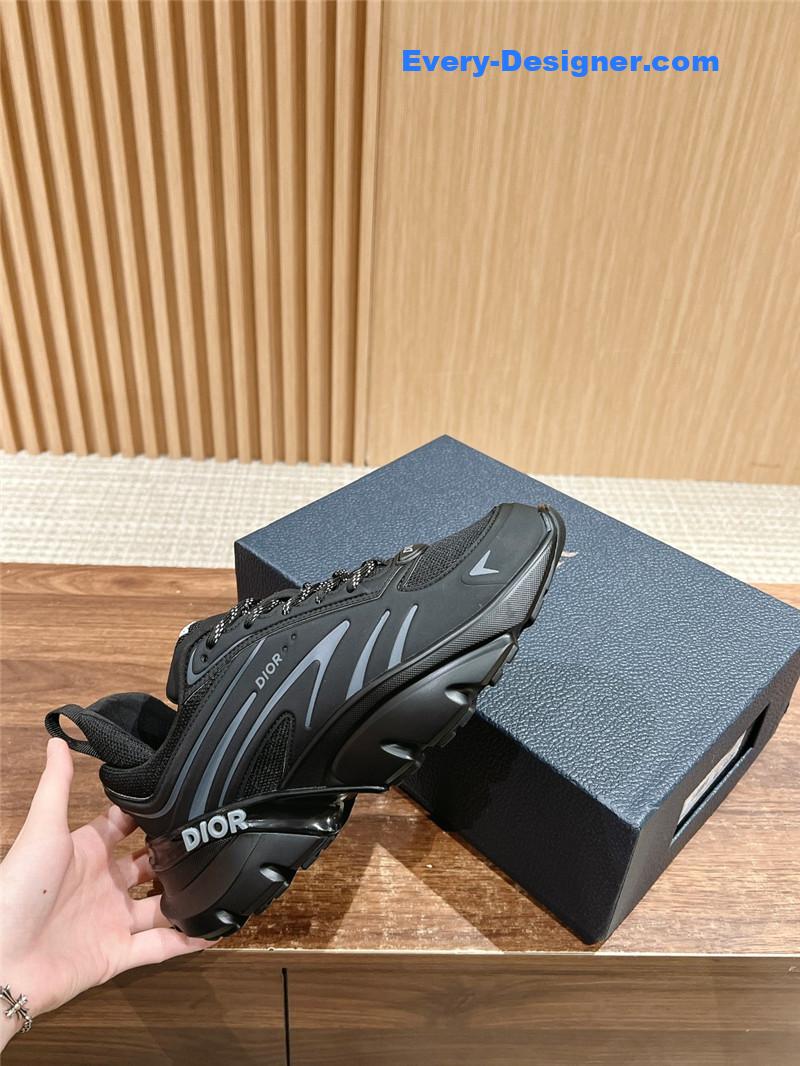 D10r lewis hamilton sneakers