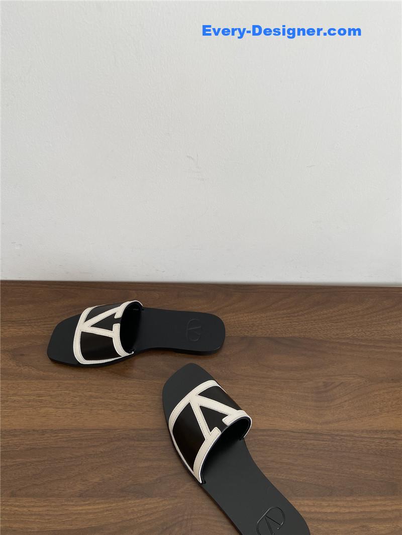 Va1e*ntin0 viva s*perstar nappa slides white/black