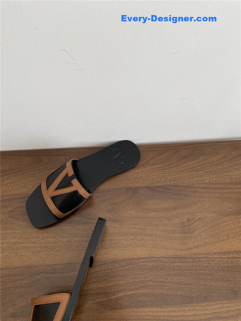 Va1e*ntin0 viva s*perstar nappa slides black/roasted