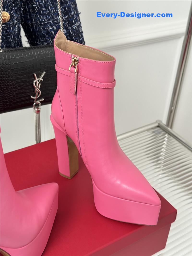 Va1e*ntin0 garavani vlogo pink leather boots