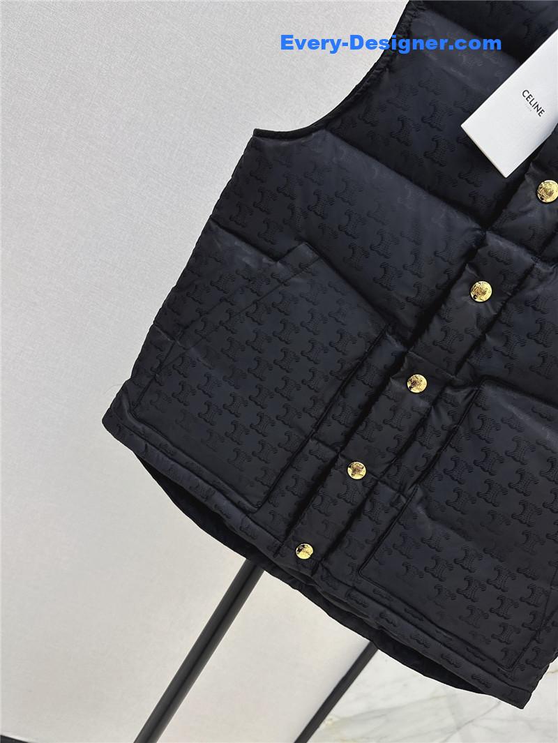 Ce1i*e stand collar down vest