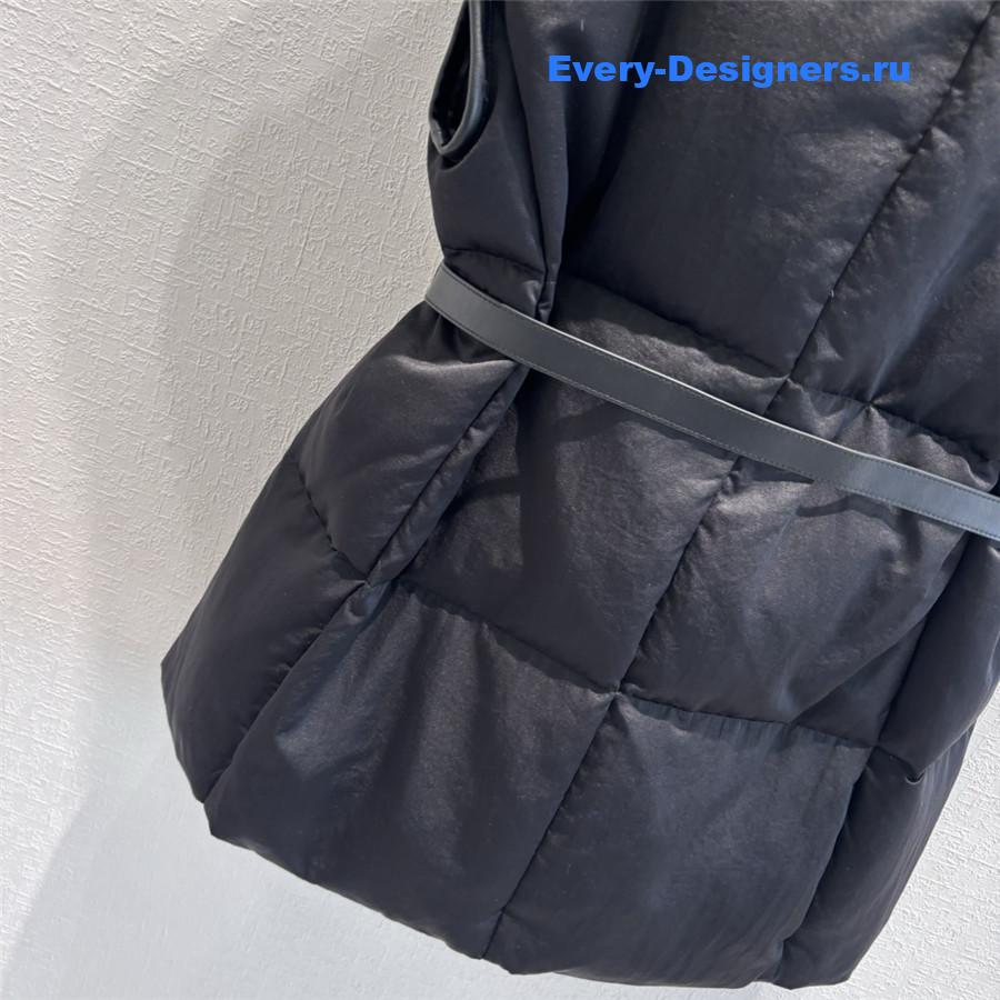 L0ew* lapel down vest