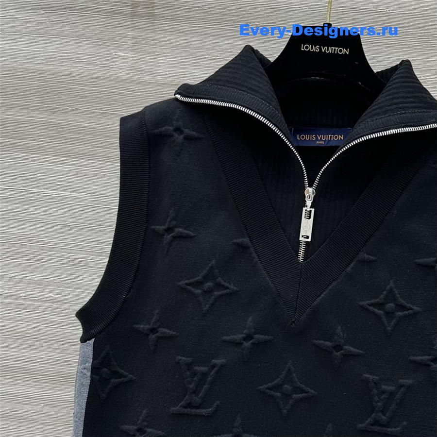 l0vis Vvtt0n lv knitted vest top