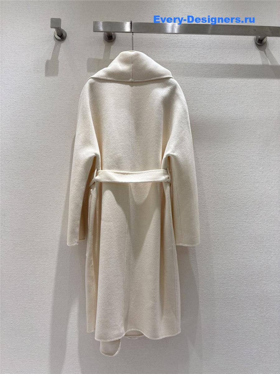 H**me5 cashmere coat with stand collar