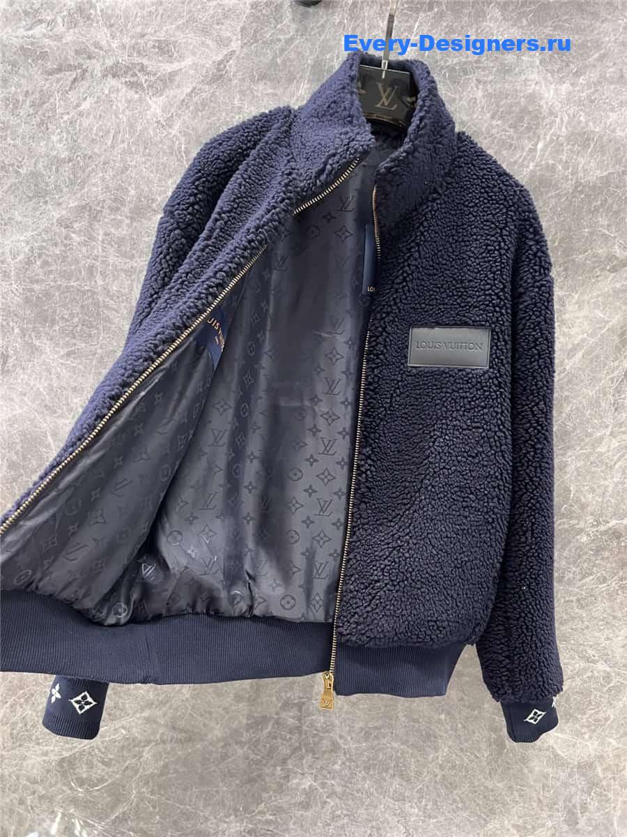 l0vis Vvtt0n lv stand collar grain fleece jacket
