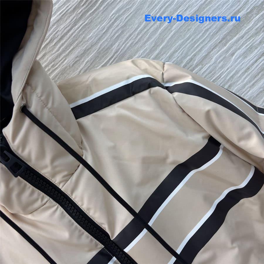 D10r D10ralps hooded cropped puffer jacket