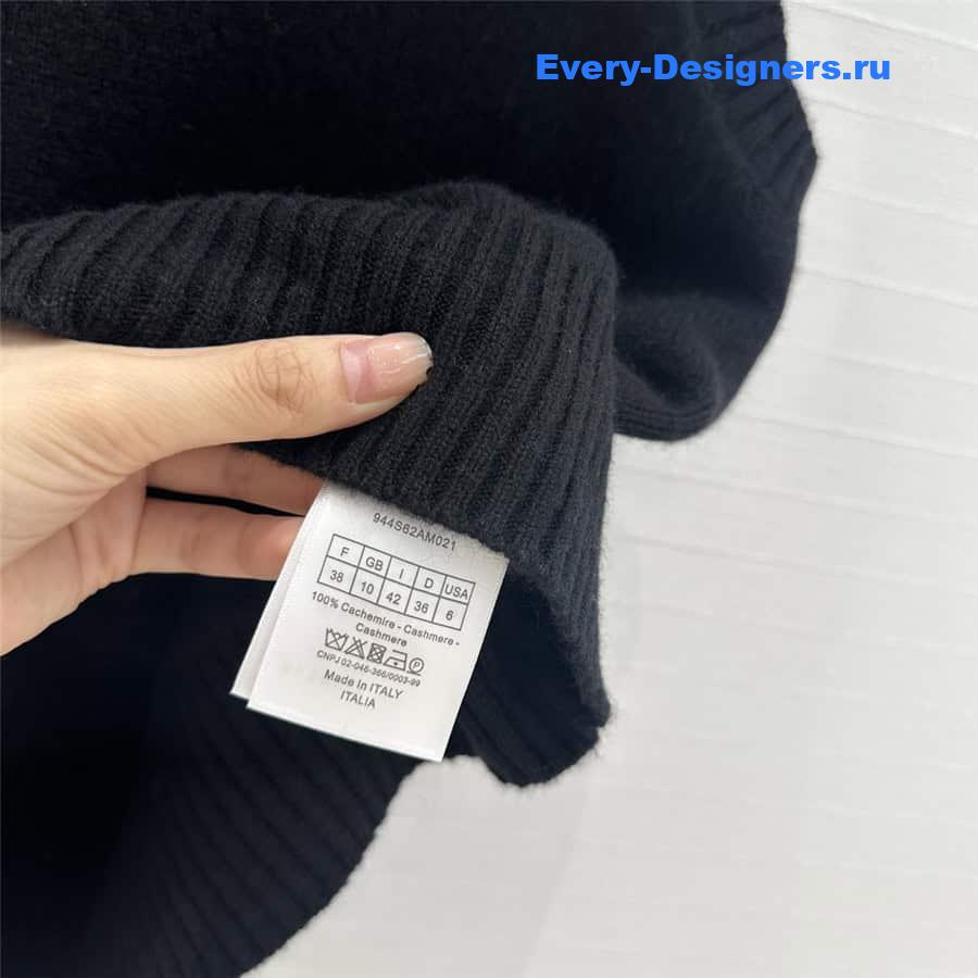 D10r twinset sleeveless knit top in black
