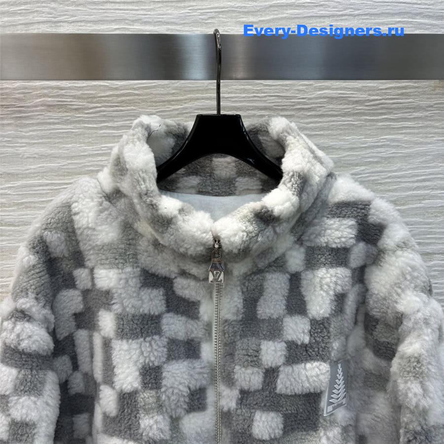 l0vis Vvtt0n lv stand collar plush coat