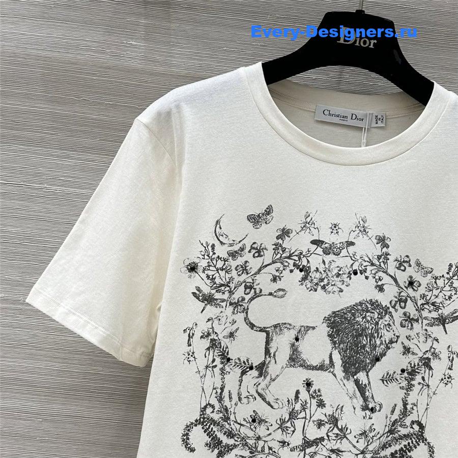 D10r positioning print t-shirt