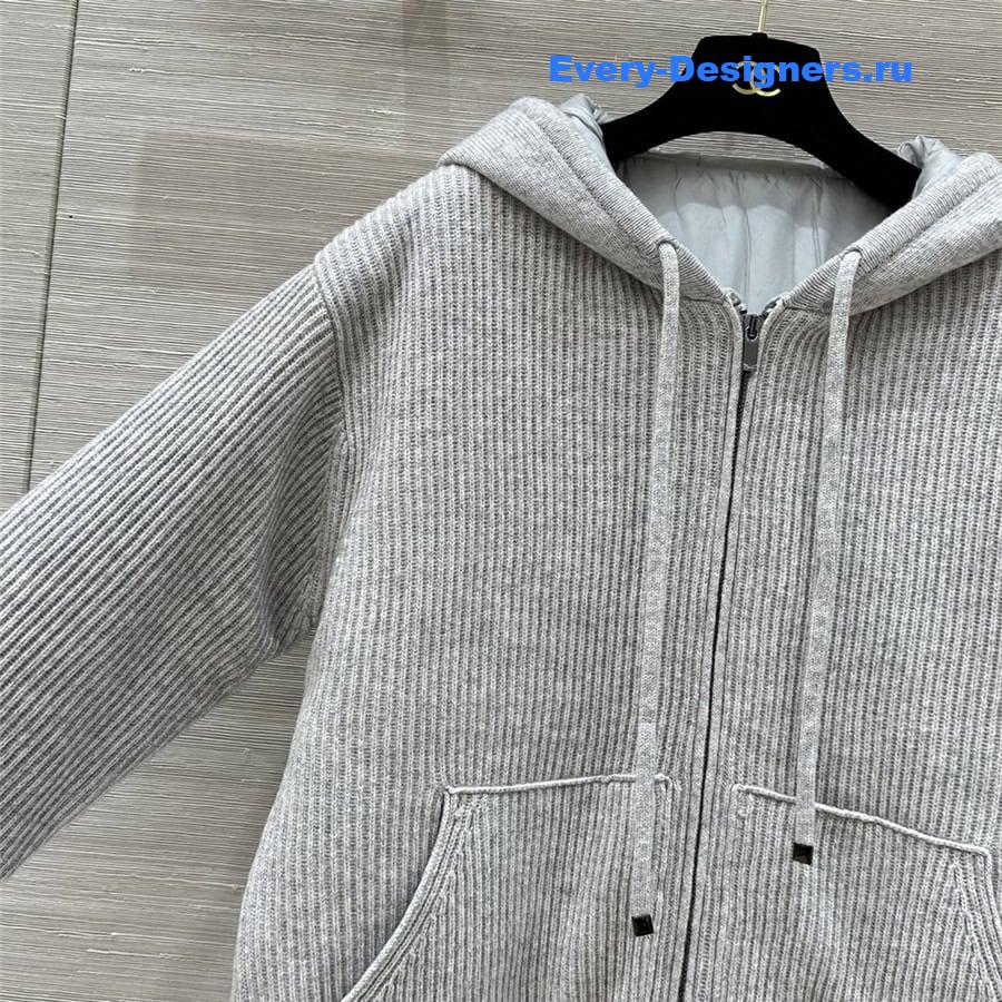 Vanitoo hooded goose down jacket