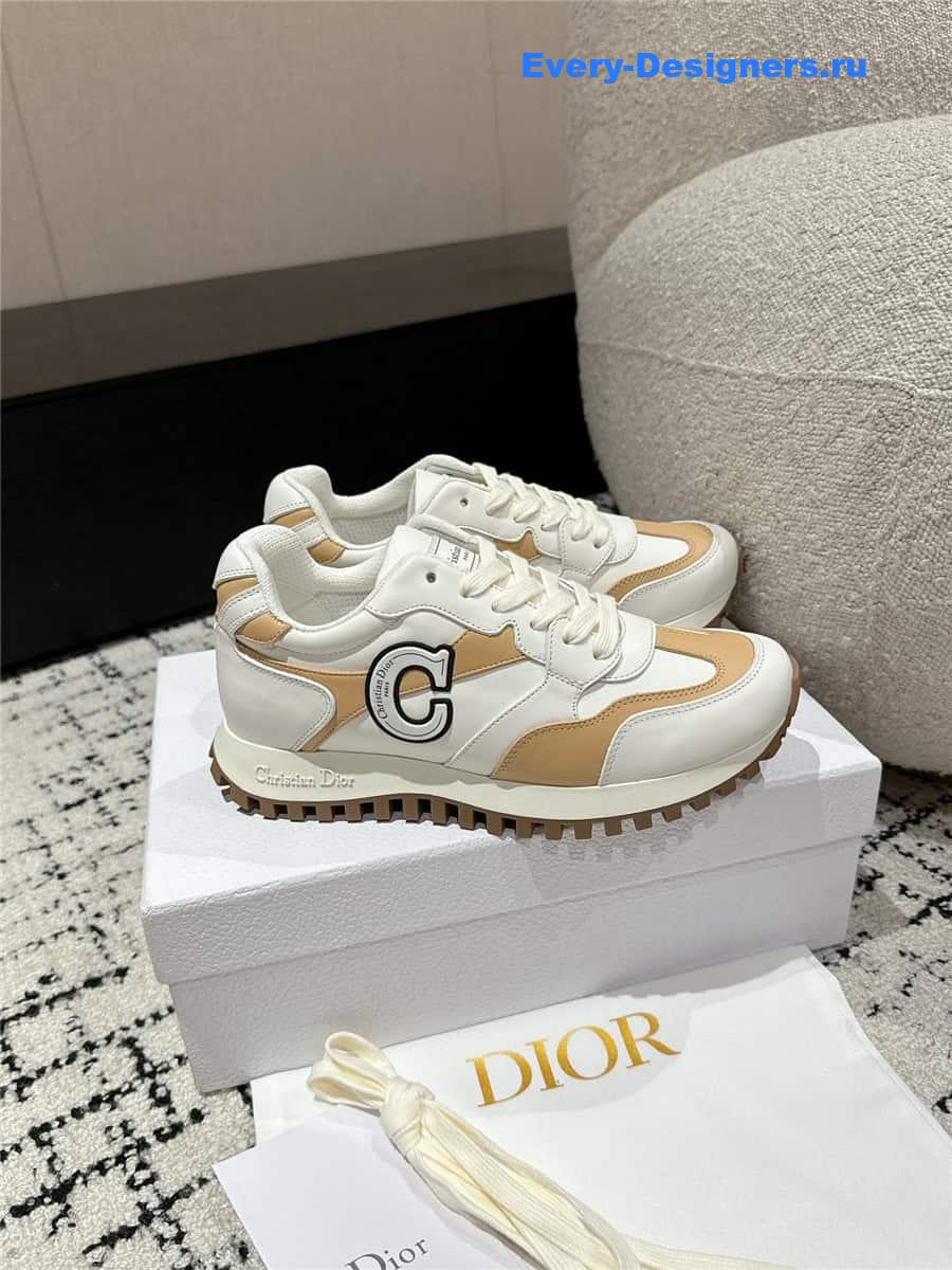 c’est D10r sneaker white