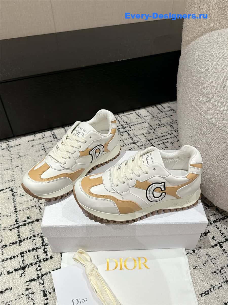c’est D10r sneaker white