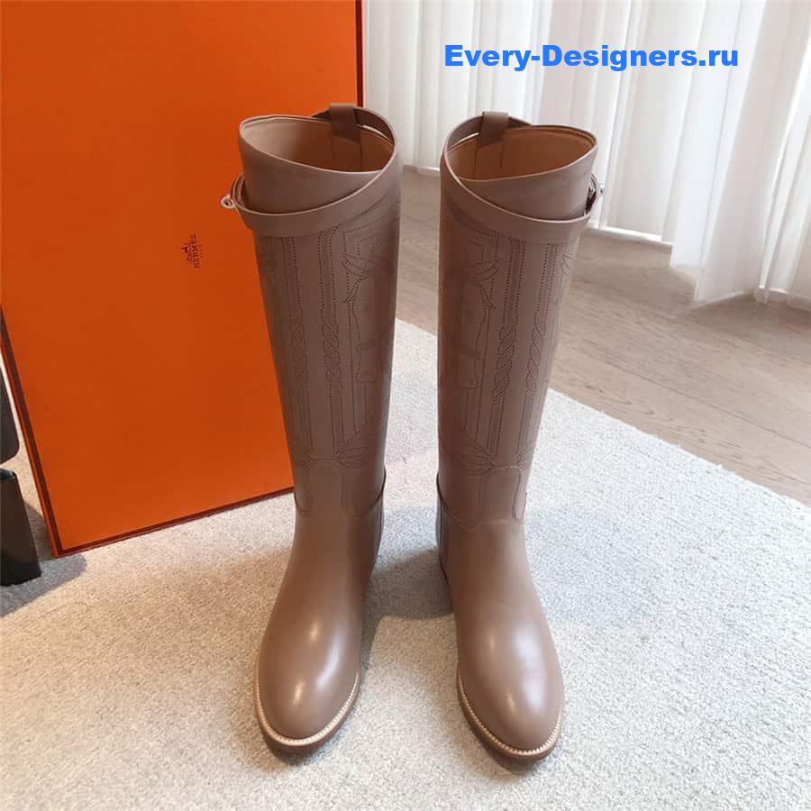 H**me5 logo jumping boots