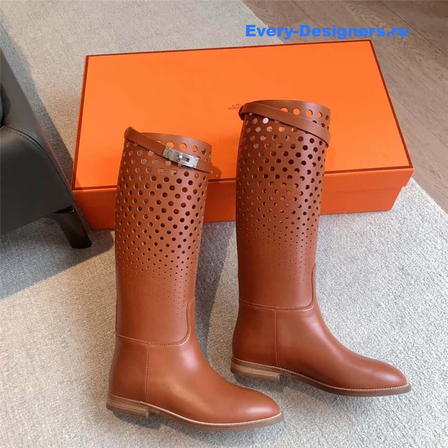 H**me5 jumping boots with silver hardware