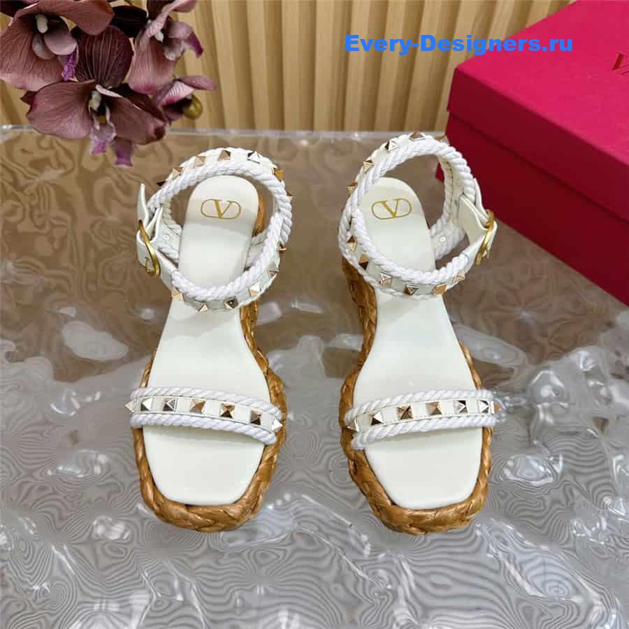 Va1e*ntin0 rockstud white wedge calfskin sandals