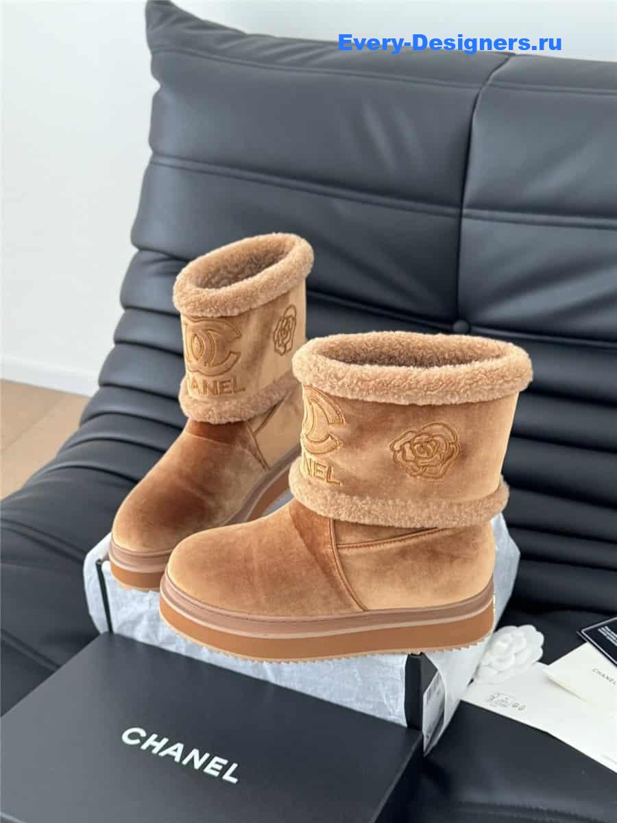 Ch**el brown women shearling boots