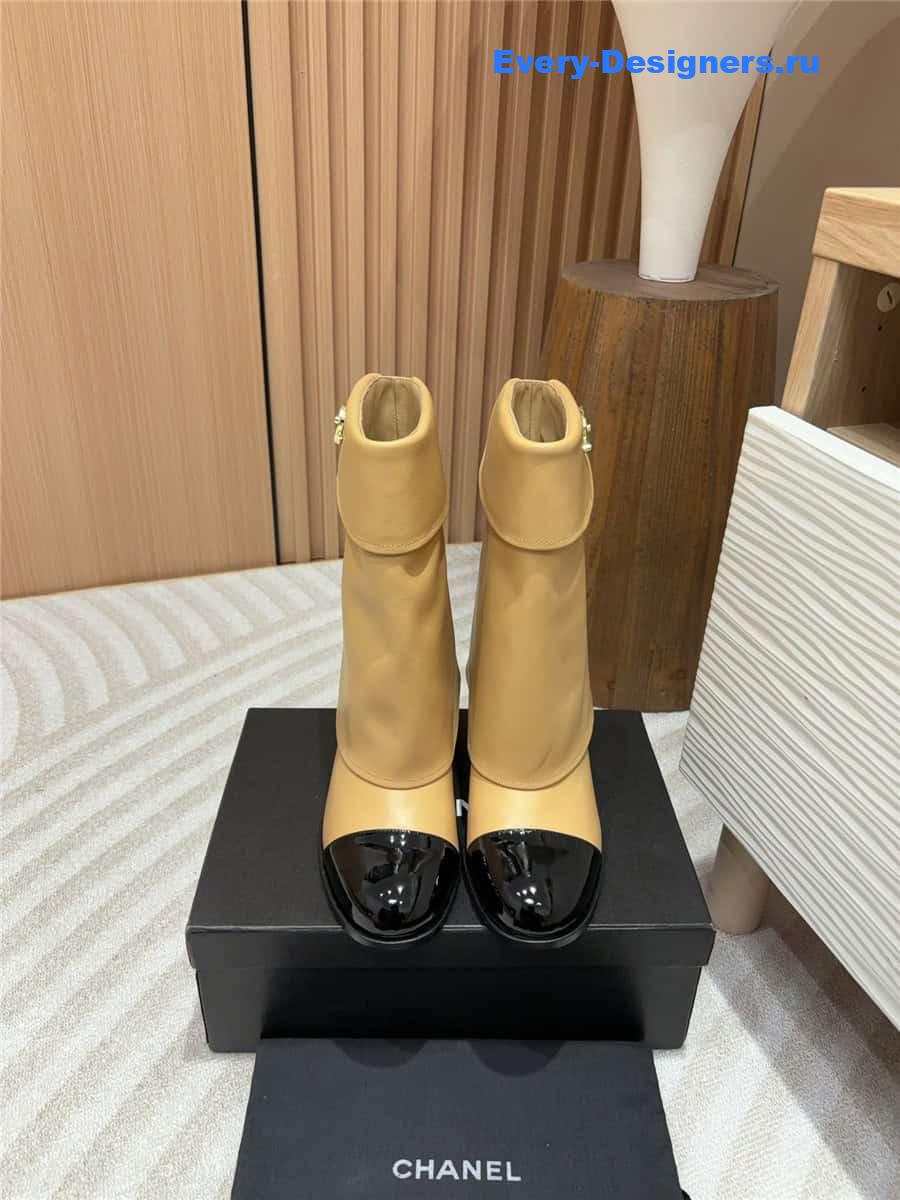 Ch**el brown leather foldover logo boots