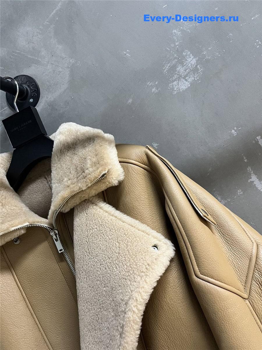 Y51 fur coat