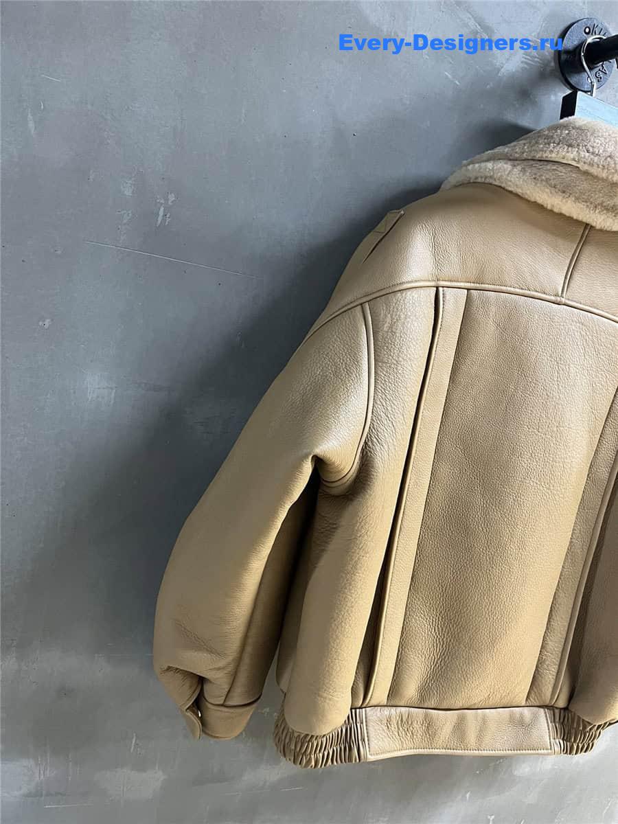 Y51 fur coat