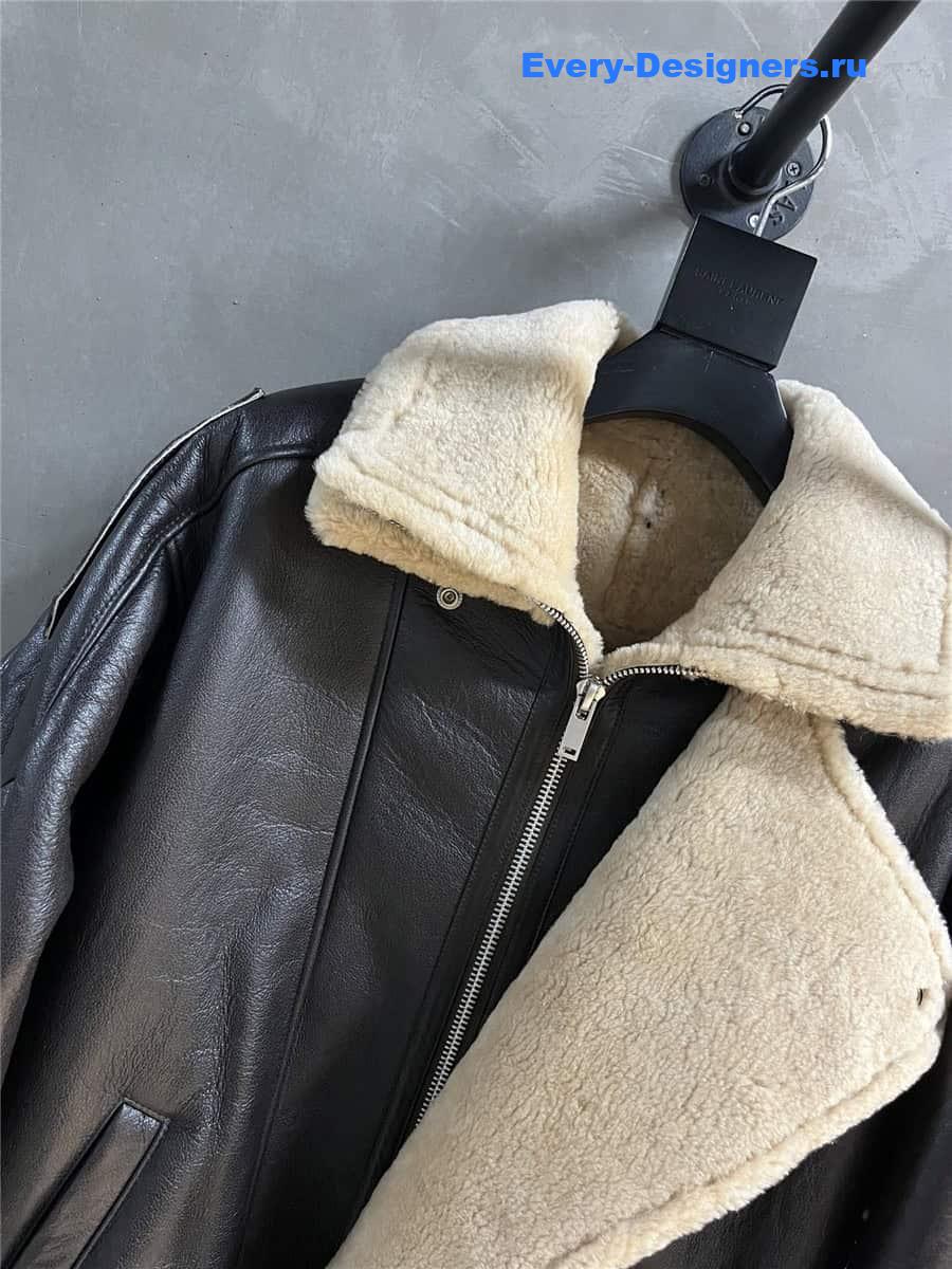Y51 fur coat