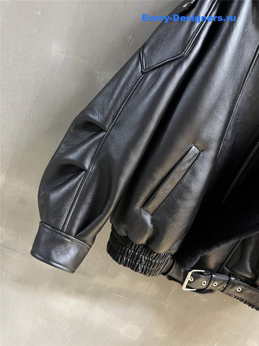 Y51 fur coat