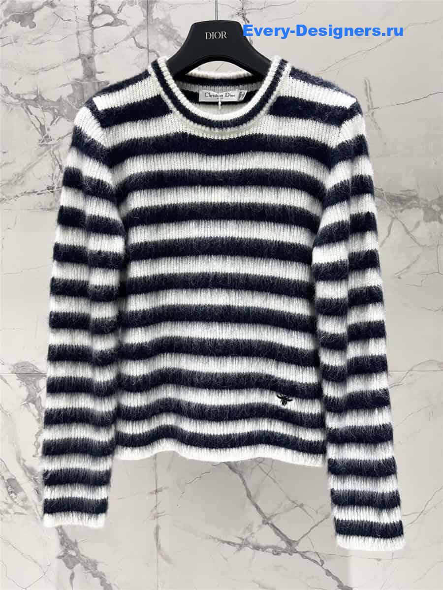 D10r striped sweater in black