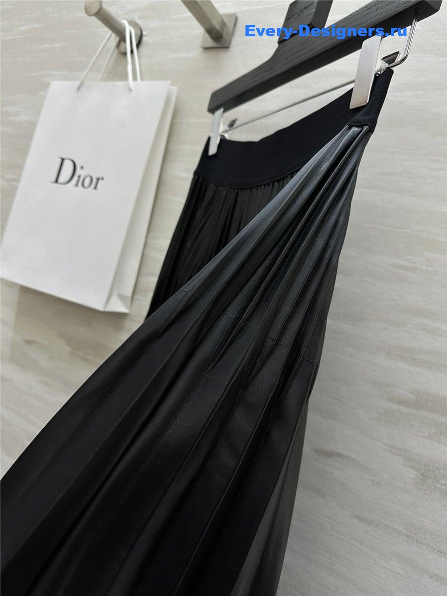 D10r pleated high waist leather skirt