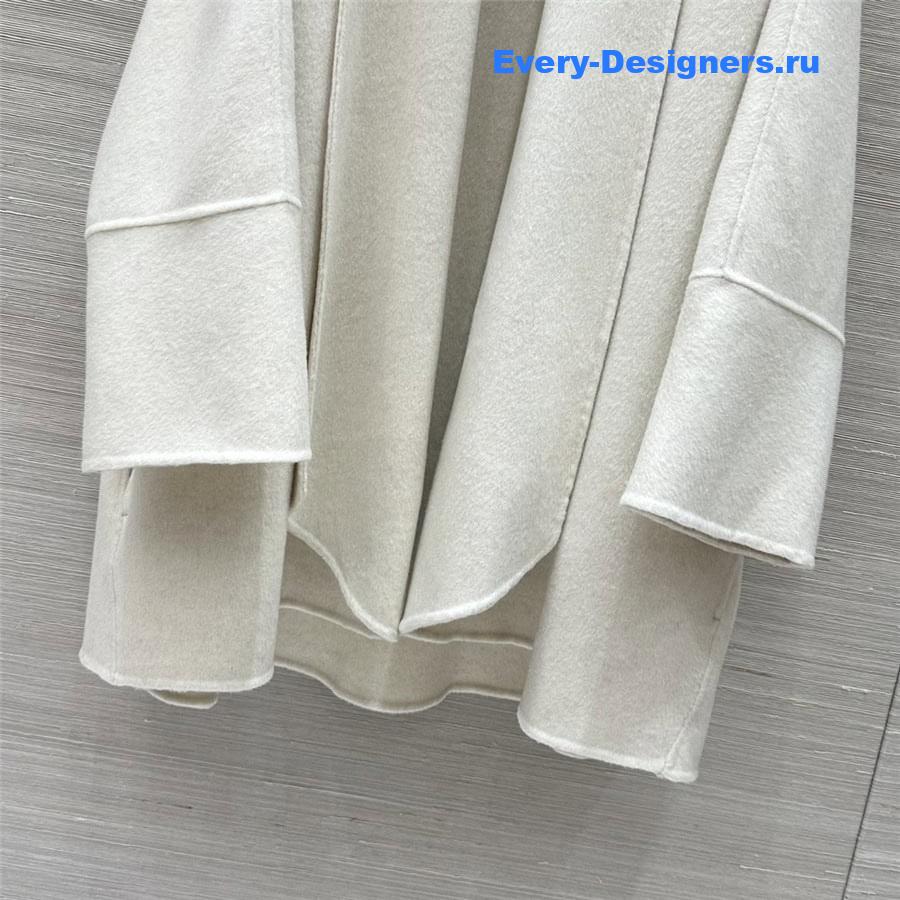 The R0w cape coat