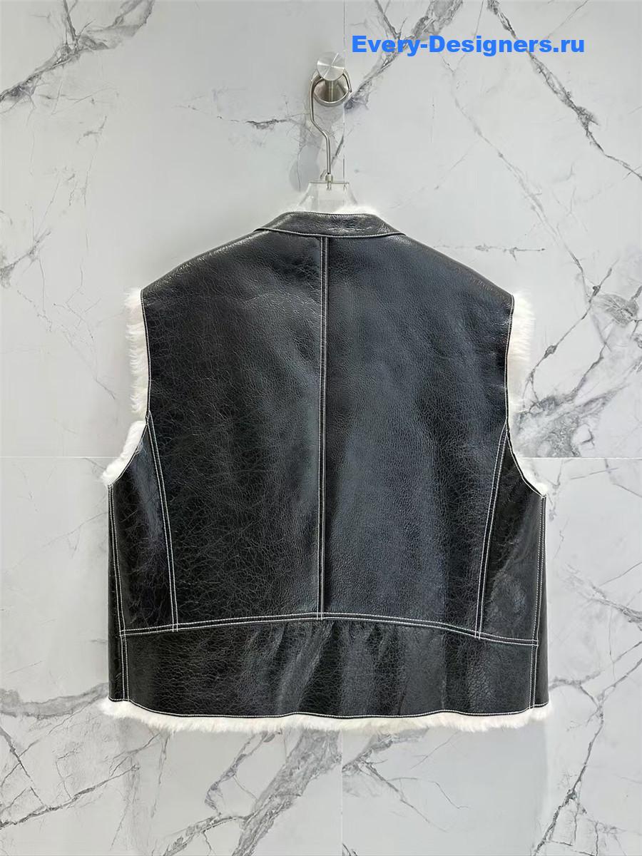 D10r sheepskin shearling vest
