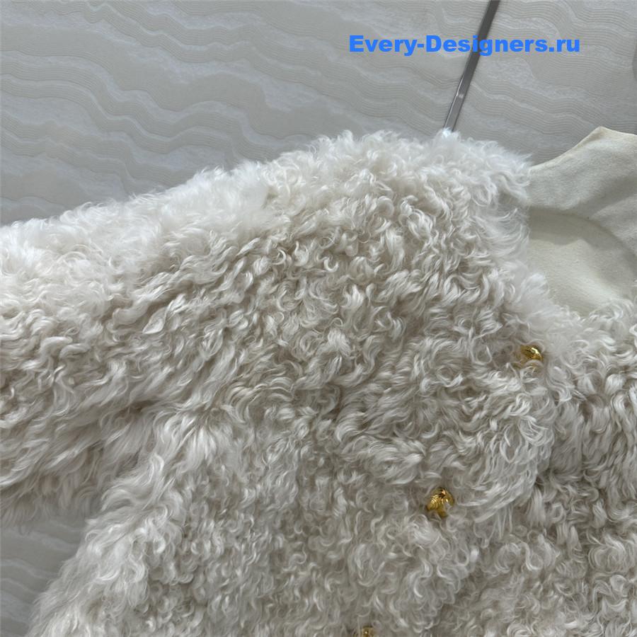 Ce1i*e fur coat