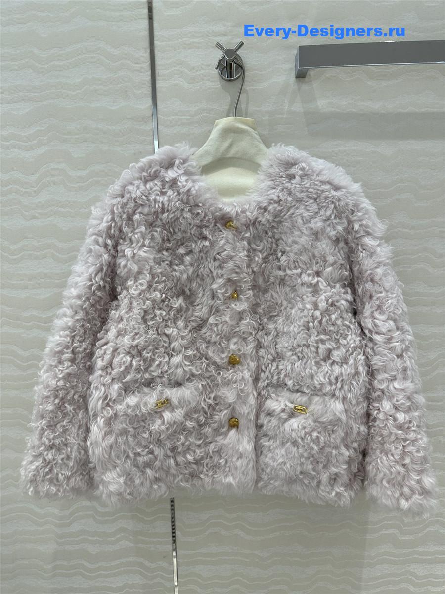 Ce1i*e fur coat