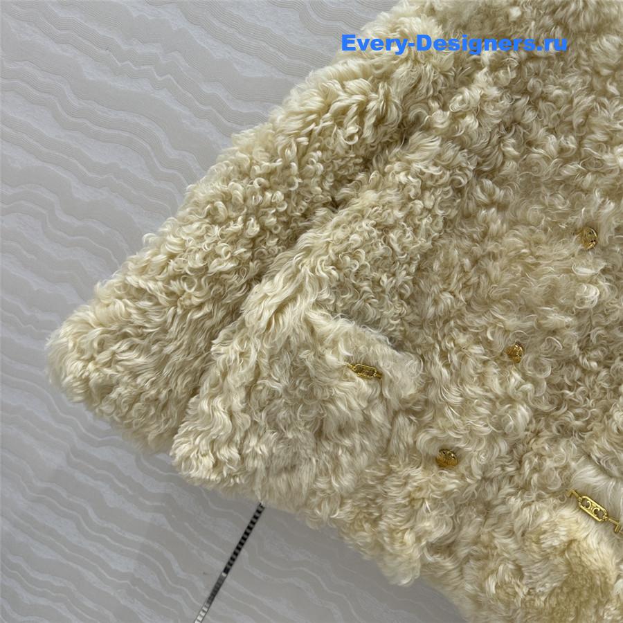 Ce1i*e fur coat