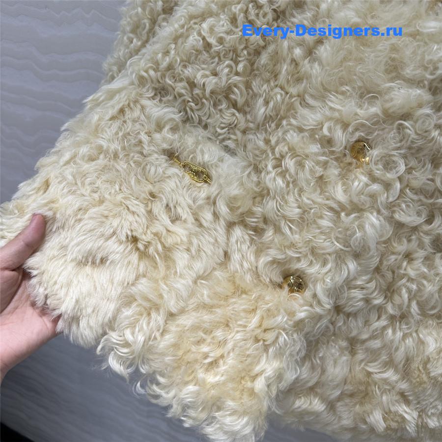 Ce1i*e fur coat